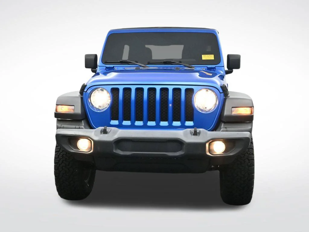 Used 2021 Blue Jeep Unlimited Sport S image 2