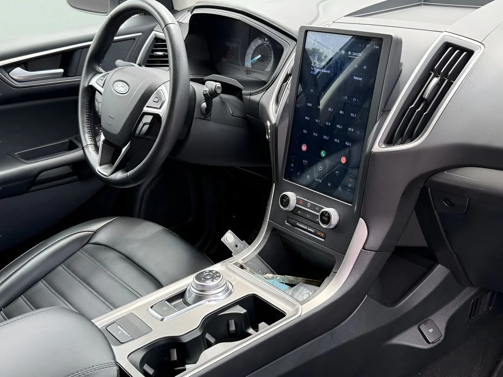 Used 2024 White Ford SEL image 23