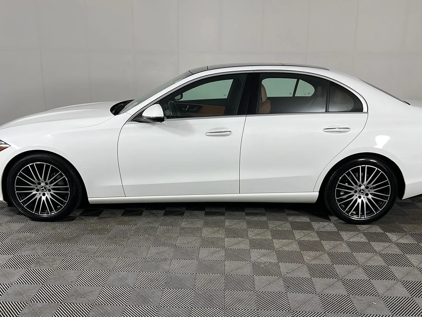Used 2023 Polar White Mercedes-Benz C 300 image 26