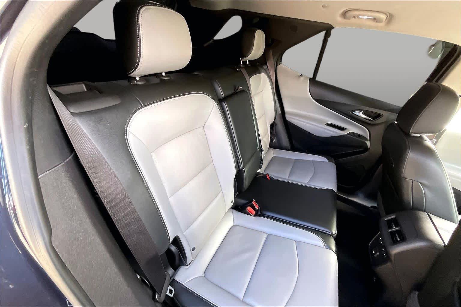 Used 2019 Storm Blue Metallic Chevrolet Premier image 19