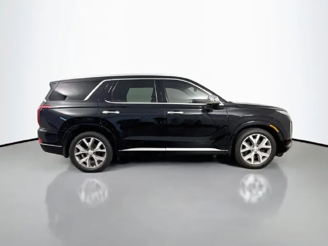 Used 2021 Black Hyundai Limited image 8
