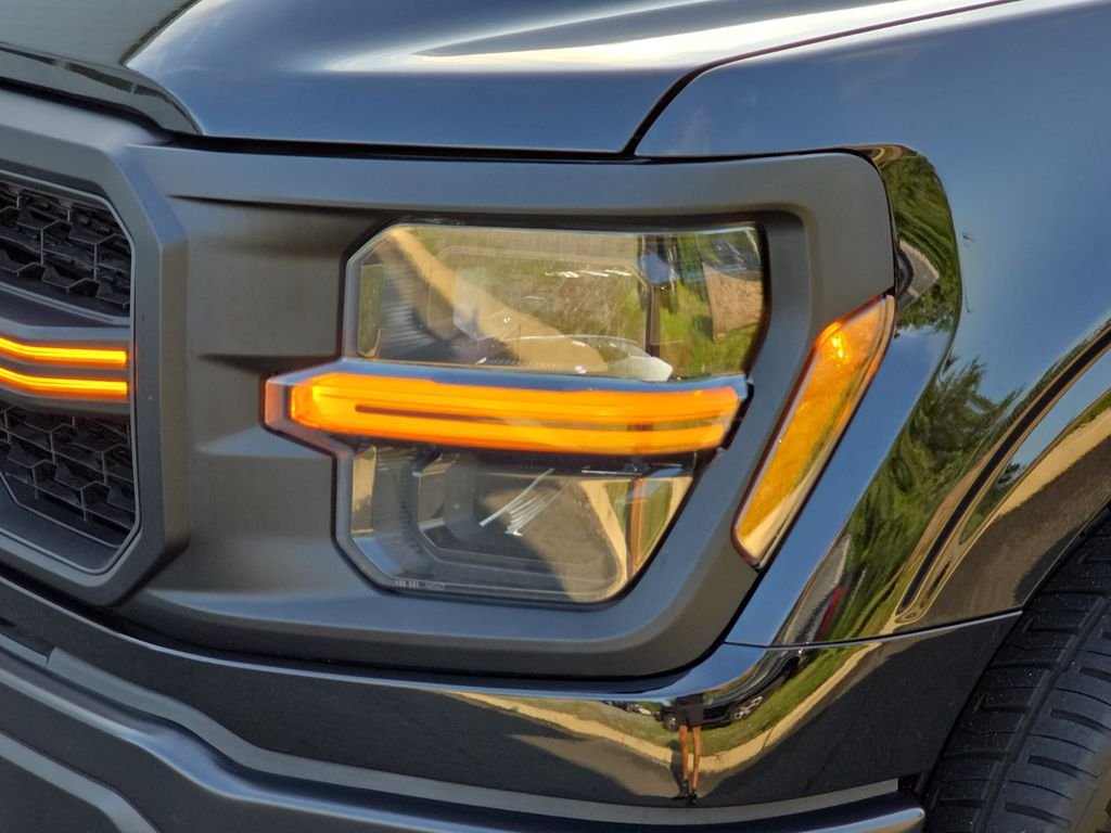 Used 2025 Black Ford XL image 28