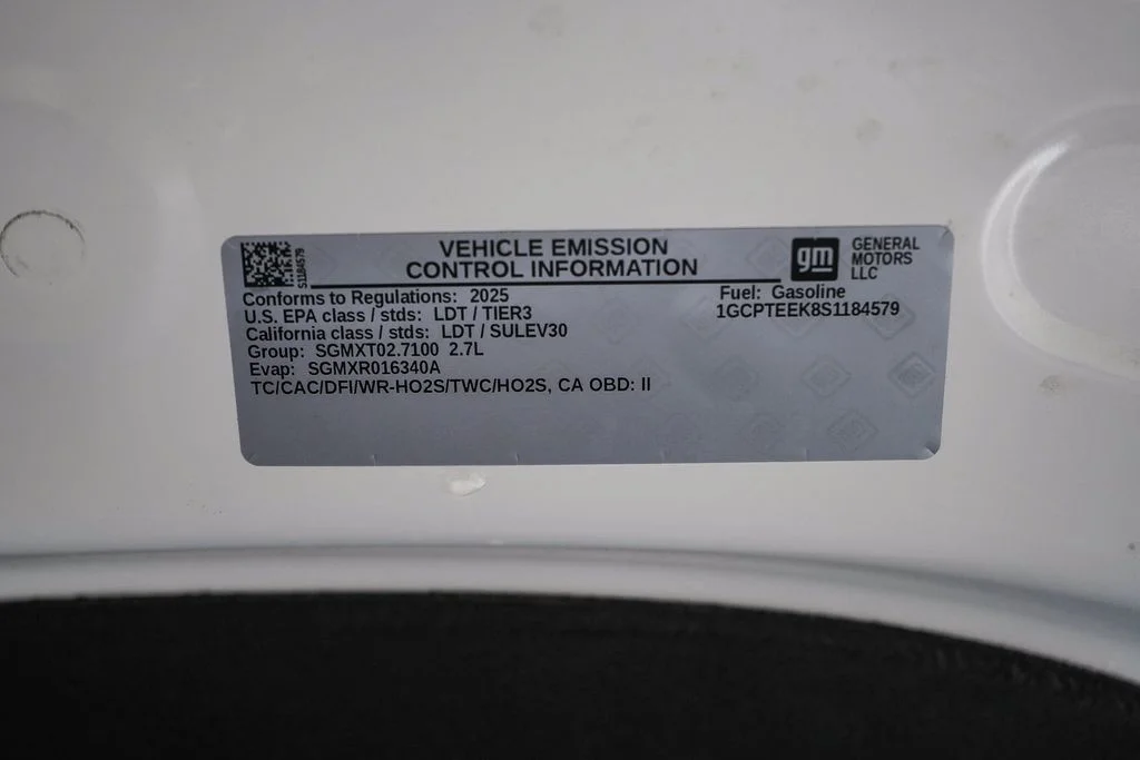 Used 2025 White Chevrolet Trail Boss image 26