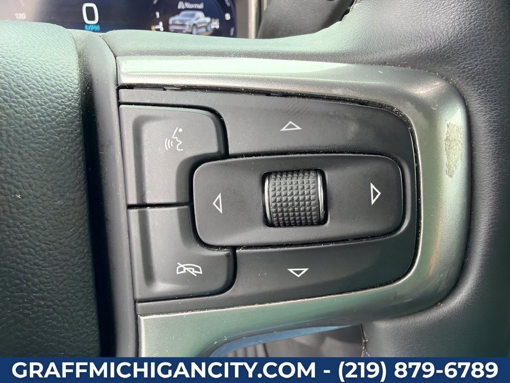 Used 2025 Cypress Gray Chevrolet LT image 24