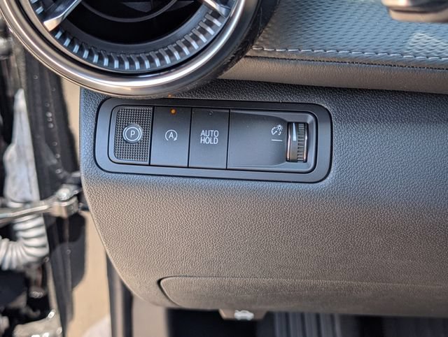 2027 Chevrolet Equinox LT - Photo 14
