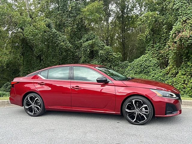 2024 Nissan Altima SR FWD
