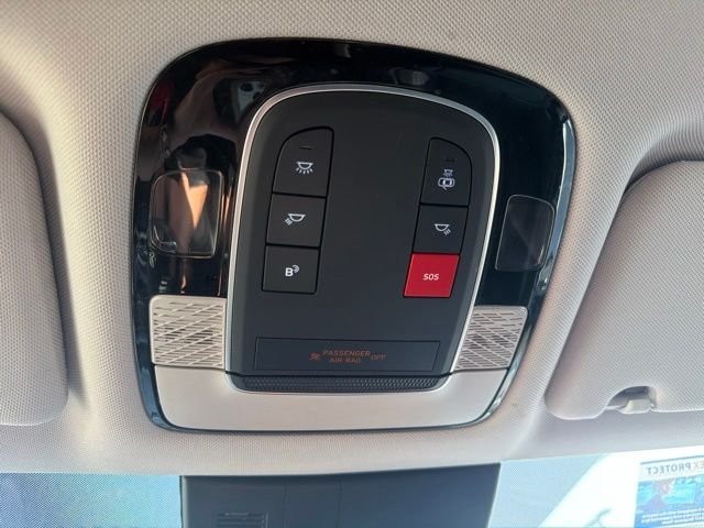 Used 2024 White Hyundai SEL image 44
