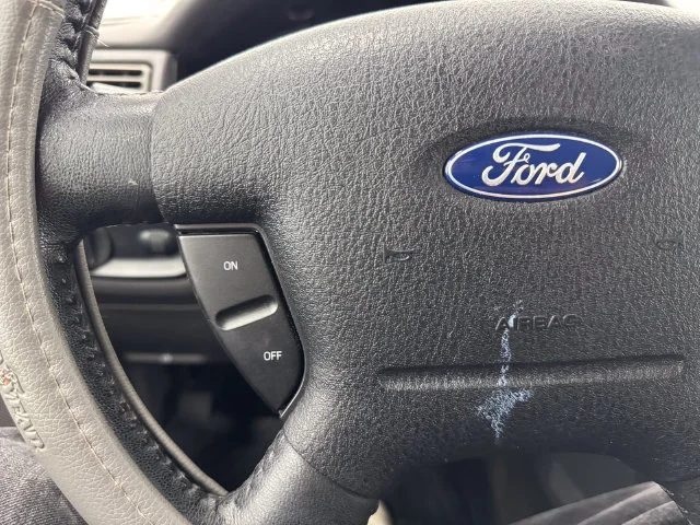 Used 2005 Silver Birch Clearcoat Metallic Ford XLT image 21