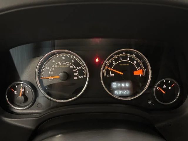 Used 2017 Black Jeep Latitude image 13