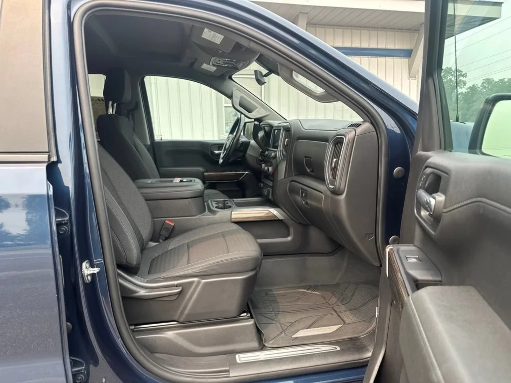 Used 2020 Northsky Blue Metallic Chevrolet RST image 22