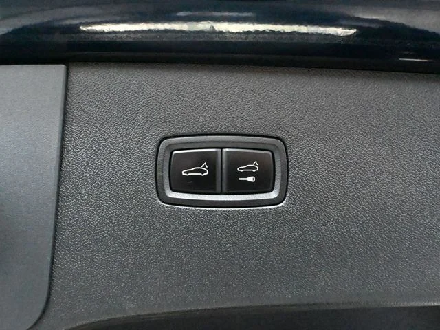 Used 2022 Blue Porsche Base image 37