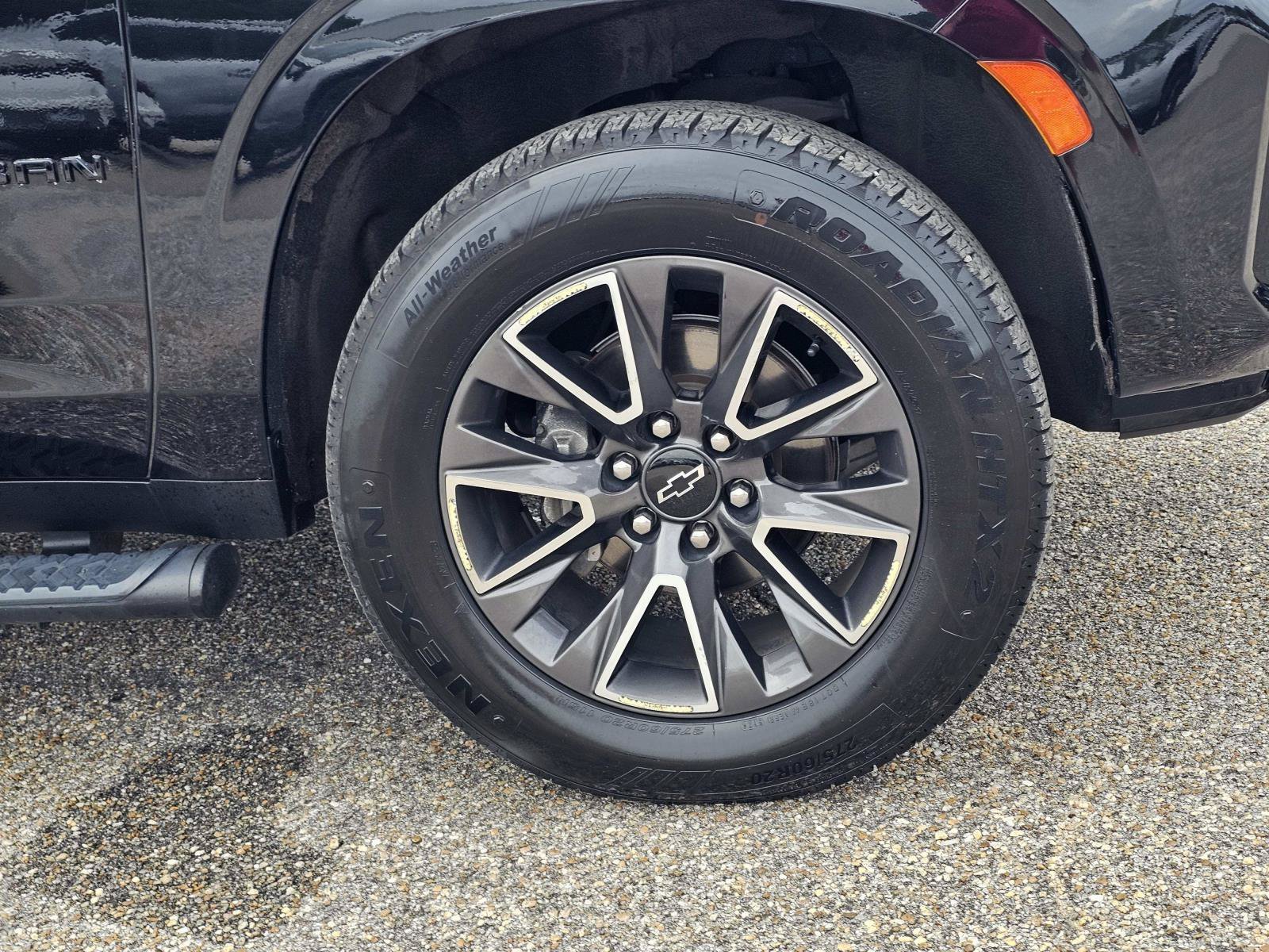 Used 2022 Black Chevrolet Z71 image 6