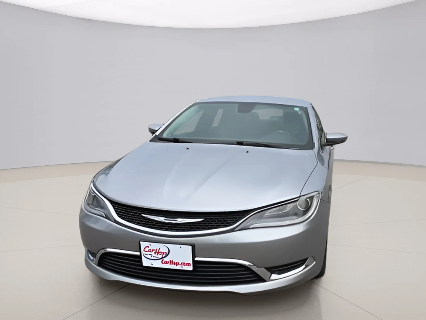 Used 2015 Silver Chrysler LIMITED image 3