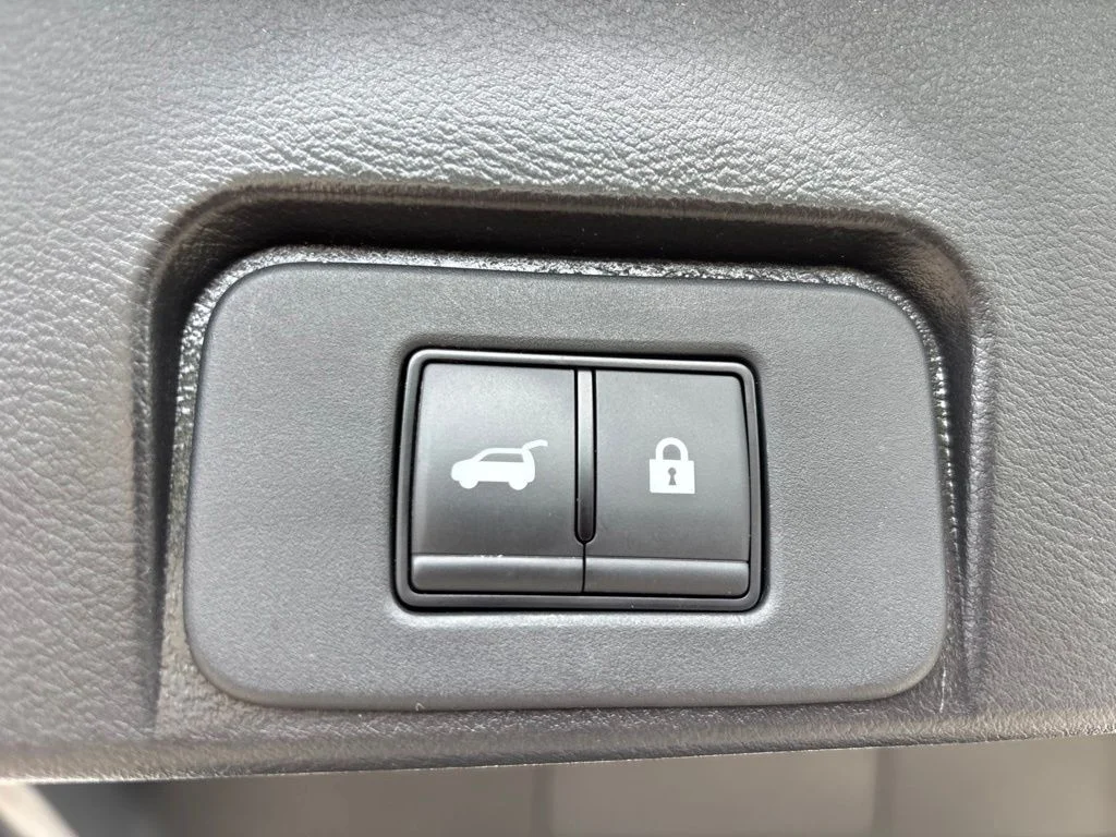 Used 2023 Silver Nissan SV image 8