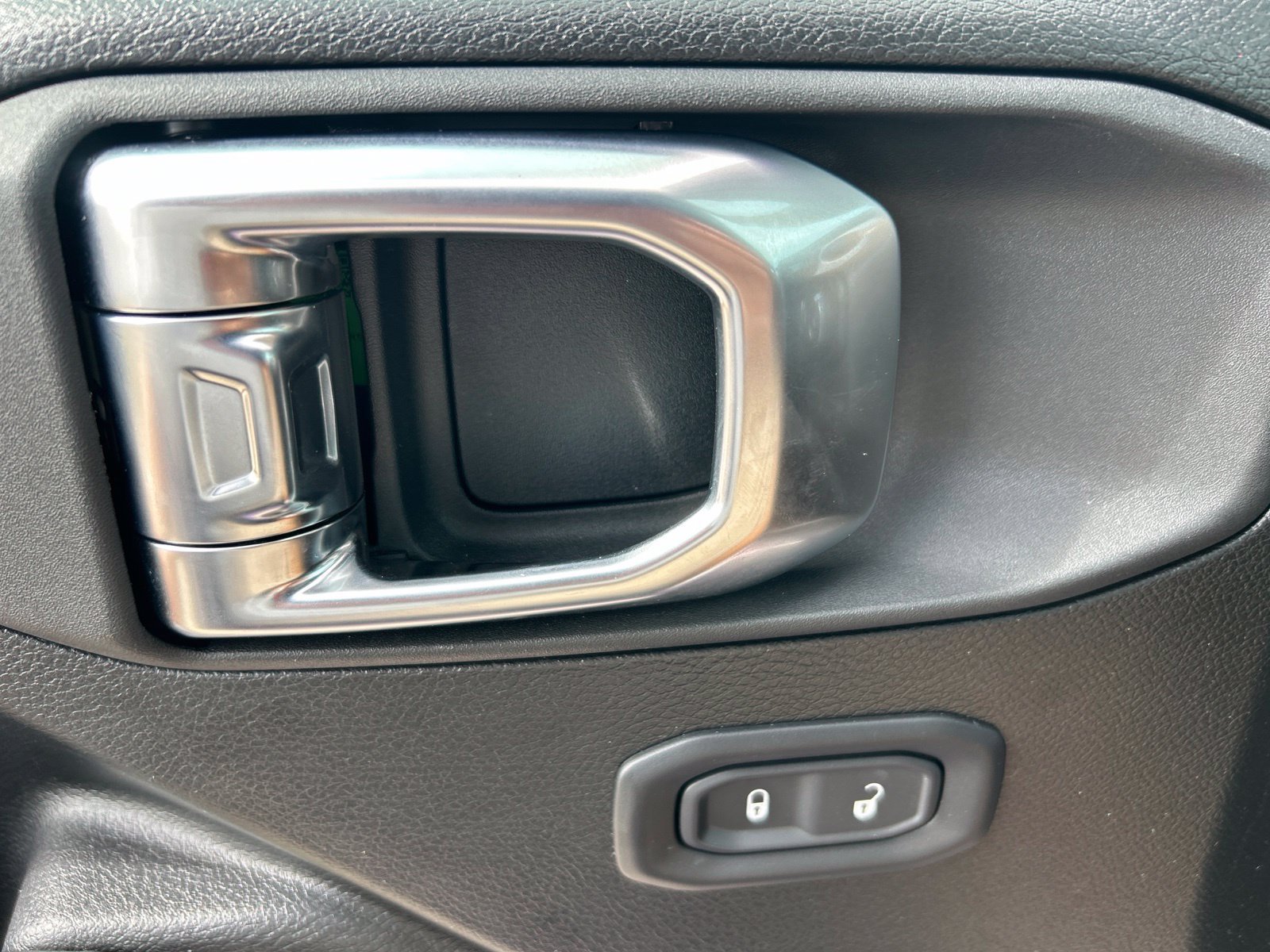 Used 2026 Purple Jeep Sport image 24