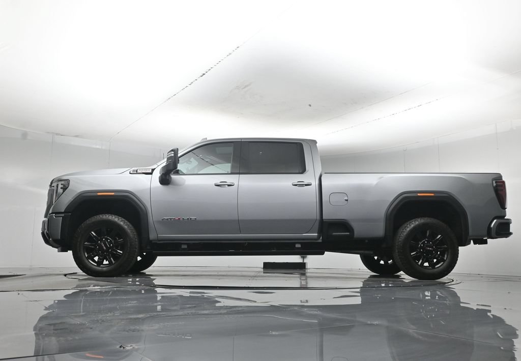 Used 2025 Silver GMC AT4 image 57