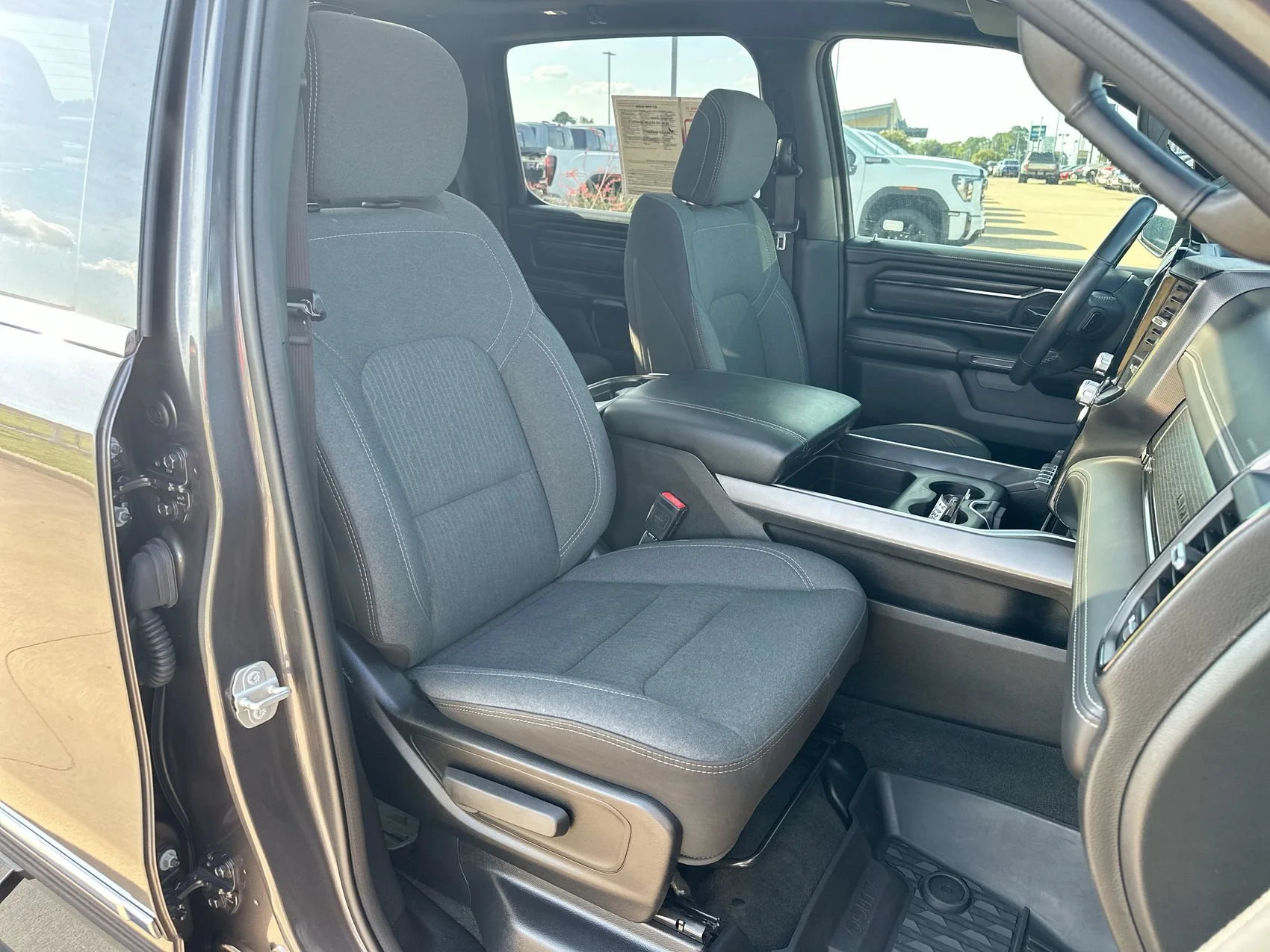 Used 2023 Granite Crystal Metallic Clearcoat Ram Limited image 28