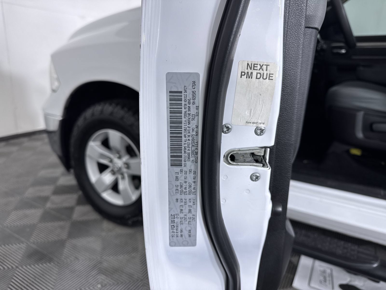 Used 2019 Bright White Clearcoat Ram SLT image 12