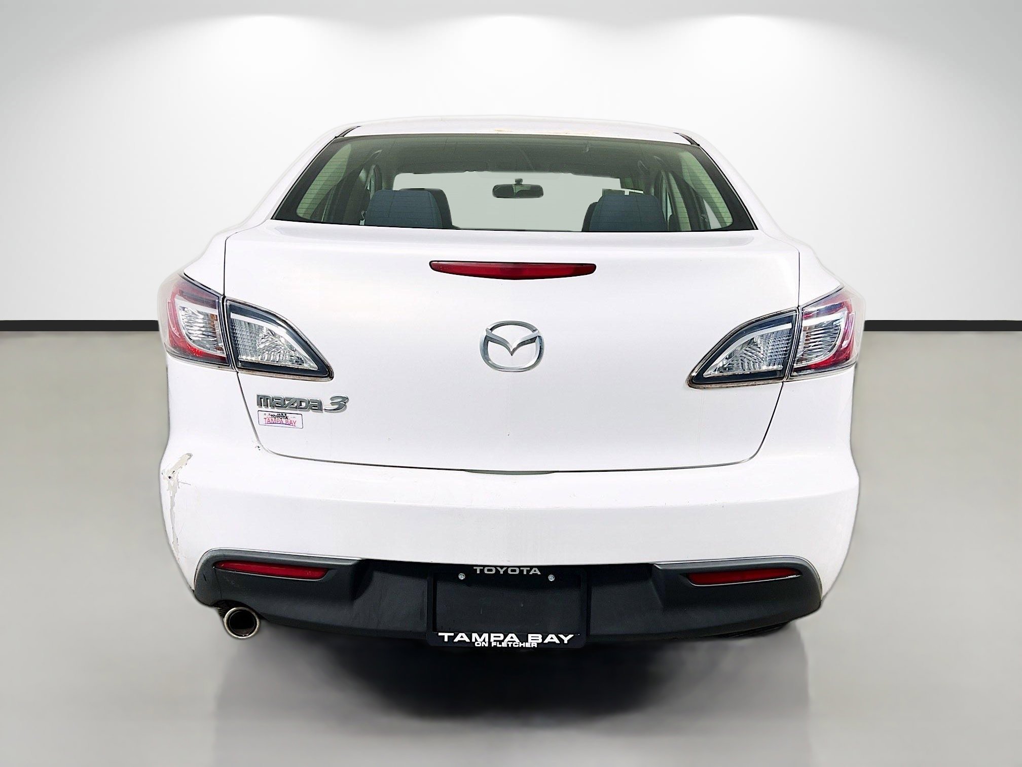 Used 2011 Crystal White Pearl Mica Mazda i Touring image 4