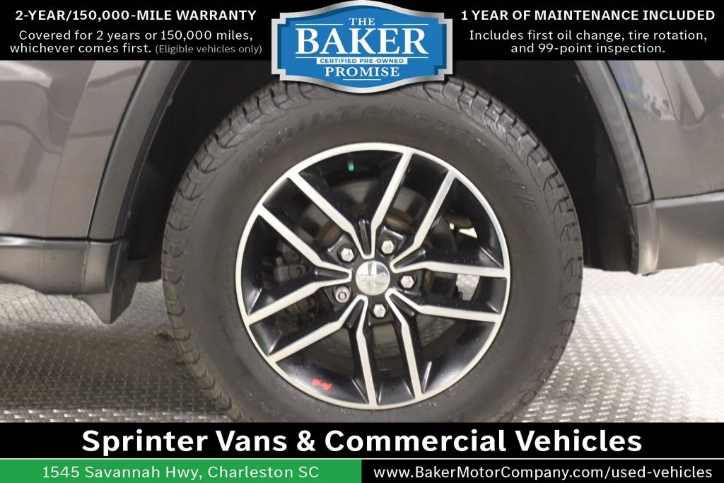 Used 2018 Gray Jeep Trailhawk image 16