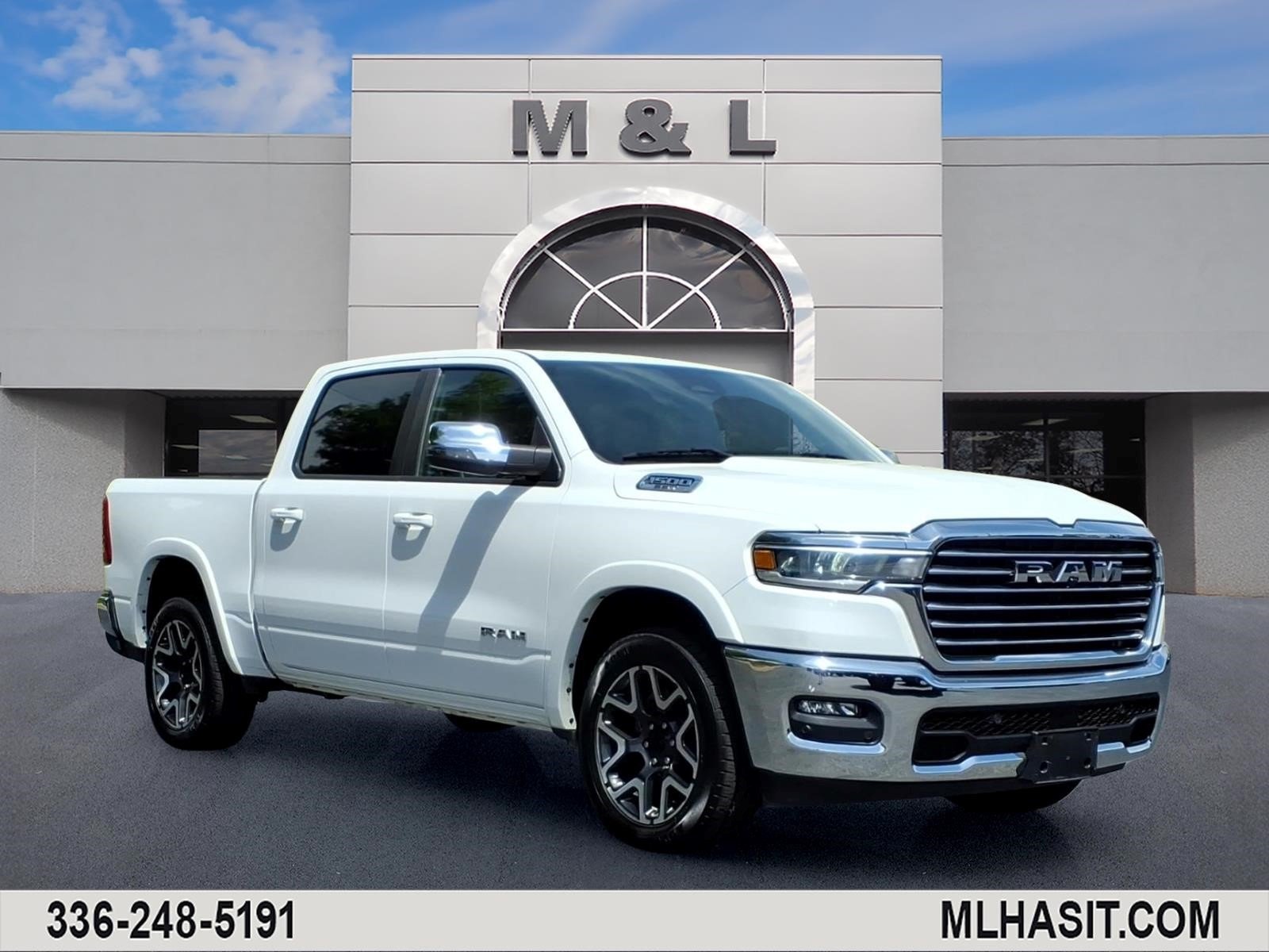 2025 RAM 1500 Laramie 4x4 Crew Cab 5'7's photo