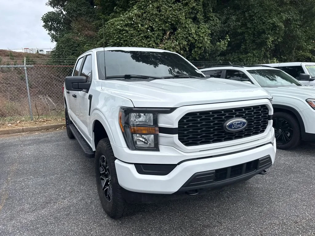 Used 2023 White Ford XL image 3