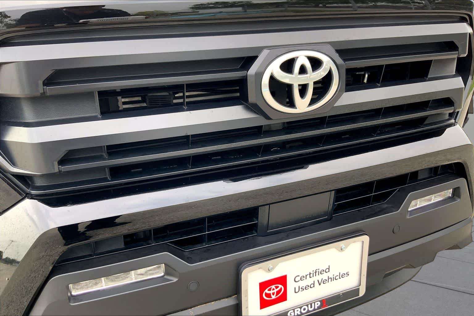Used 2025 Black Toyota SR5 image 29