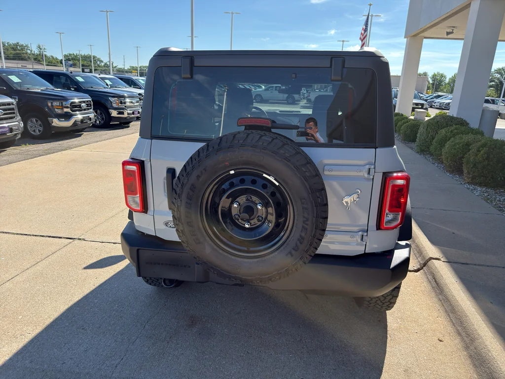 New 2026 Avalanche Gray Ford Base image 8