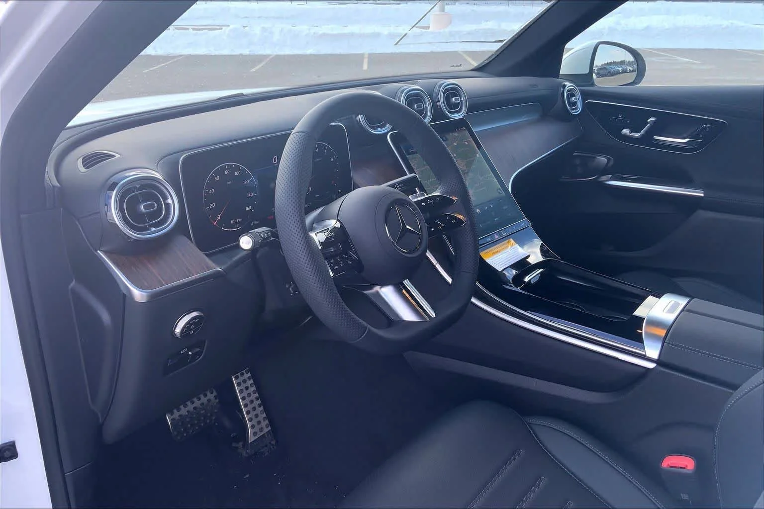 New 2026 Polar White Mercedes-Benz GLC 300 image 10