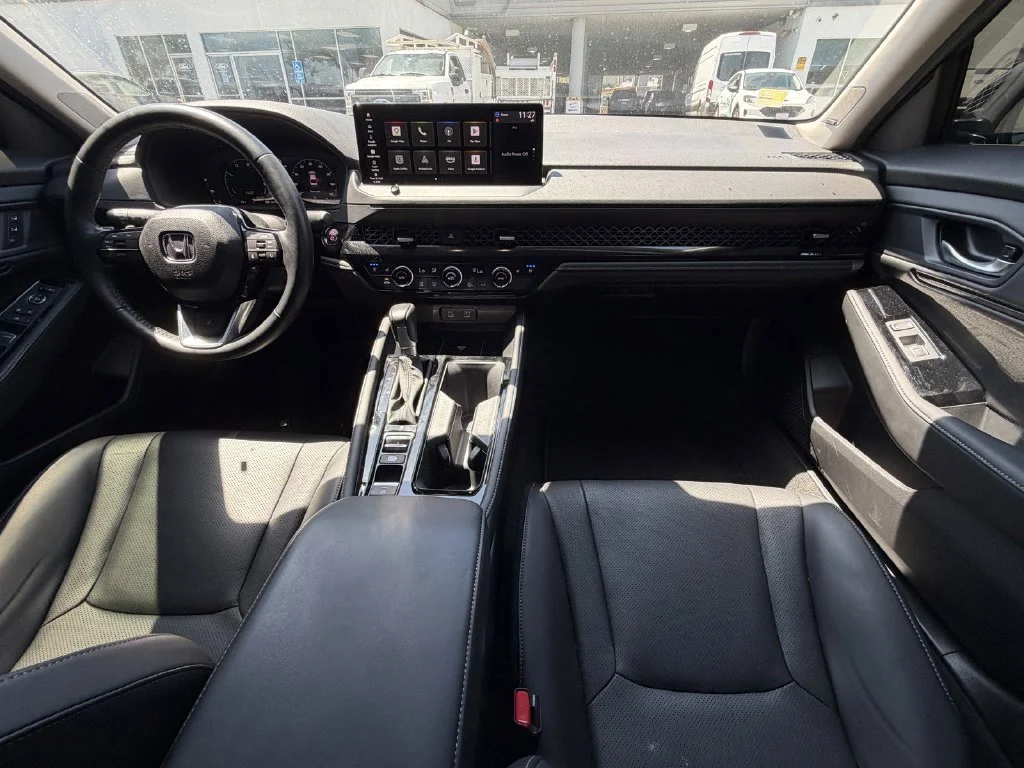 Certified Used 2025  Honda Touring image 13