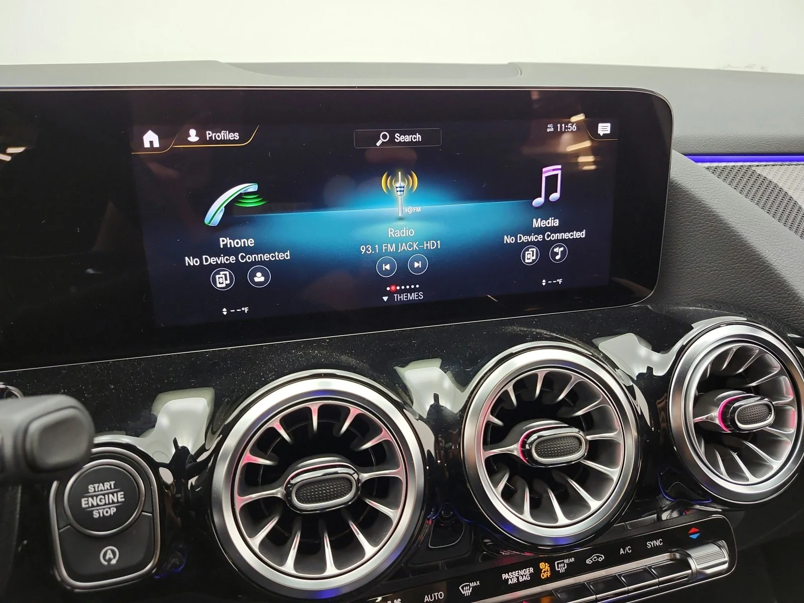 Used 2023 Polar White Mercedes-Benz GLA 250 SUV image 10