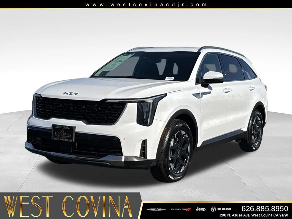 Used 2024 White Kia S image 5