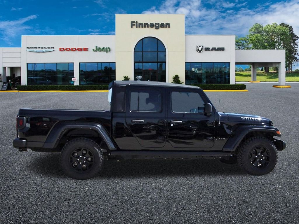 Used 2022 Black Jeep Willys image 8
