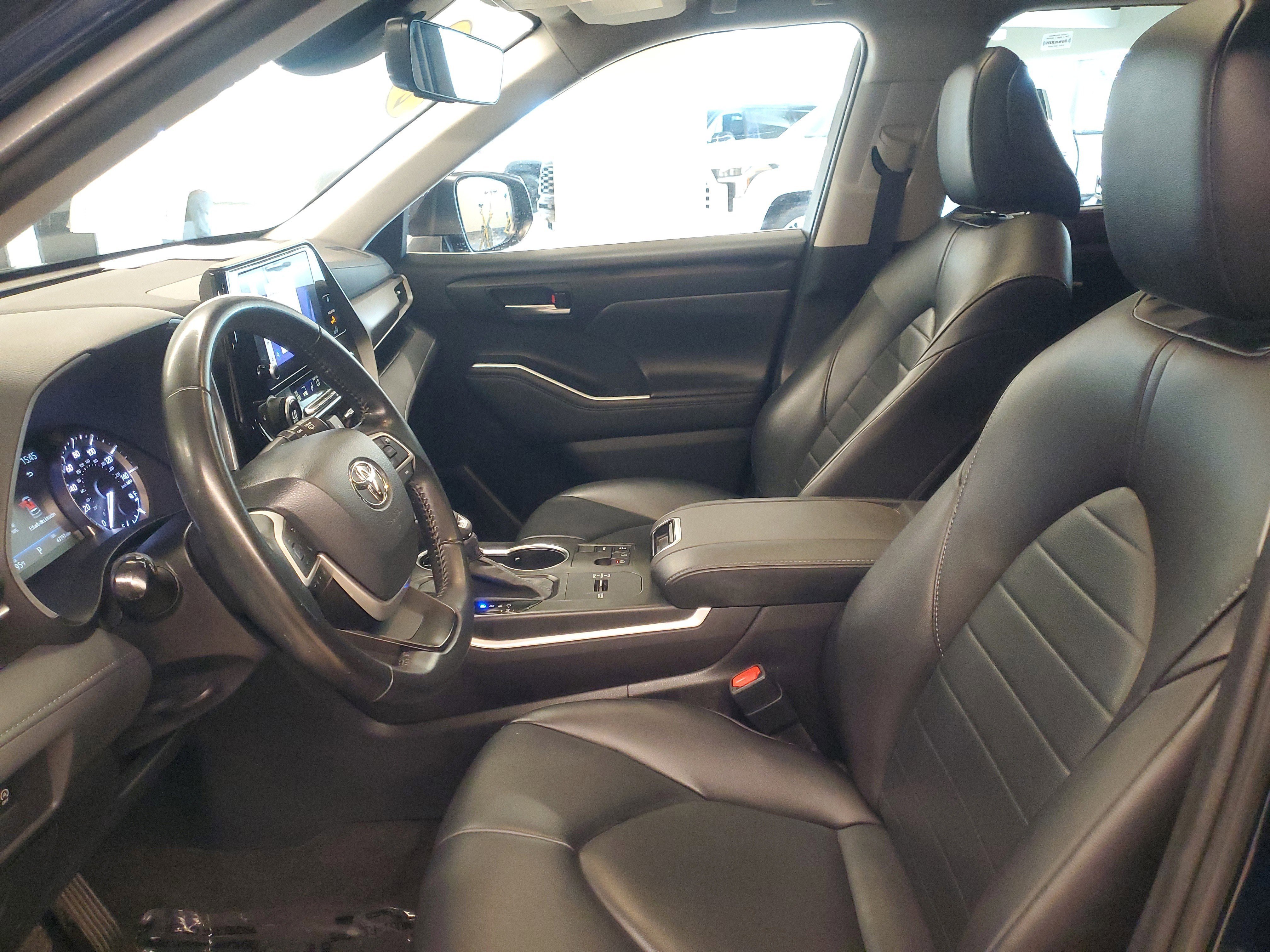 Used 2023 Blueprint Toyota XLE image 16