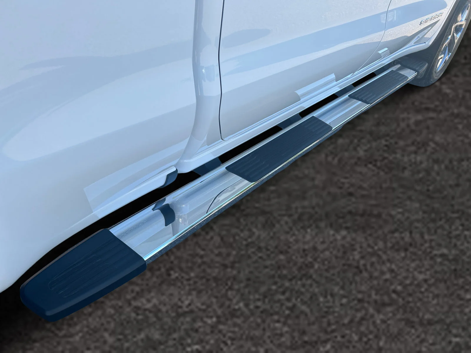 New 2026 Summit White GMC SLT image 11