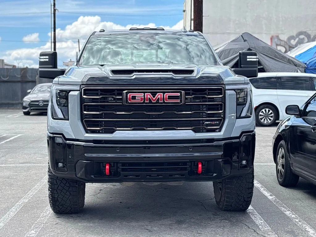 2025 GMC Sierra 2500HD AT4X - Photo 11