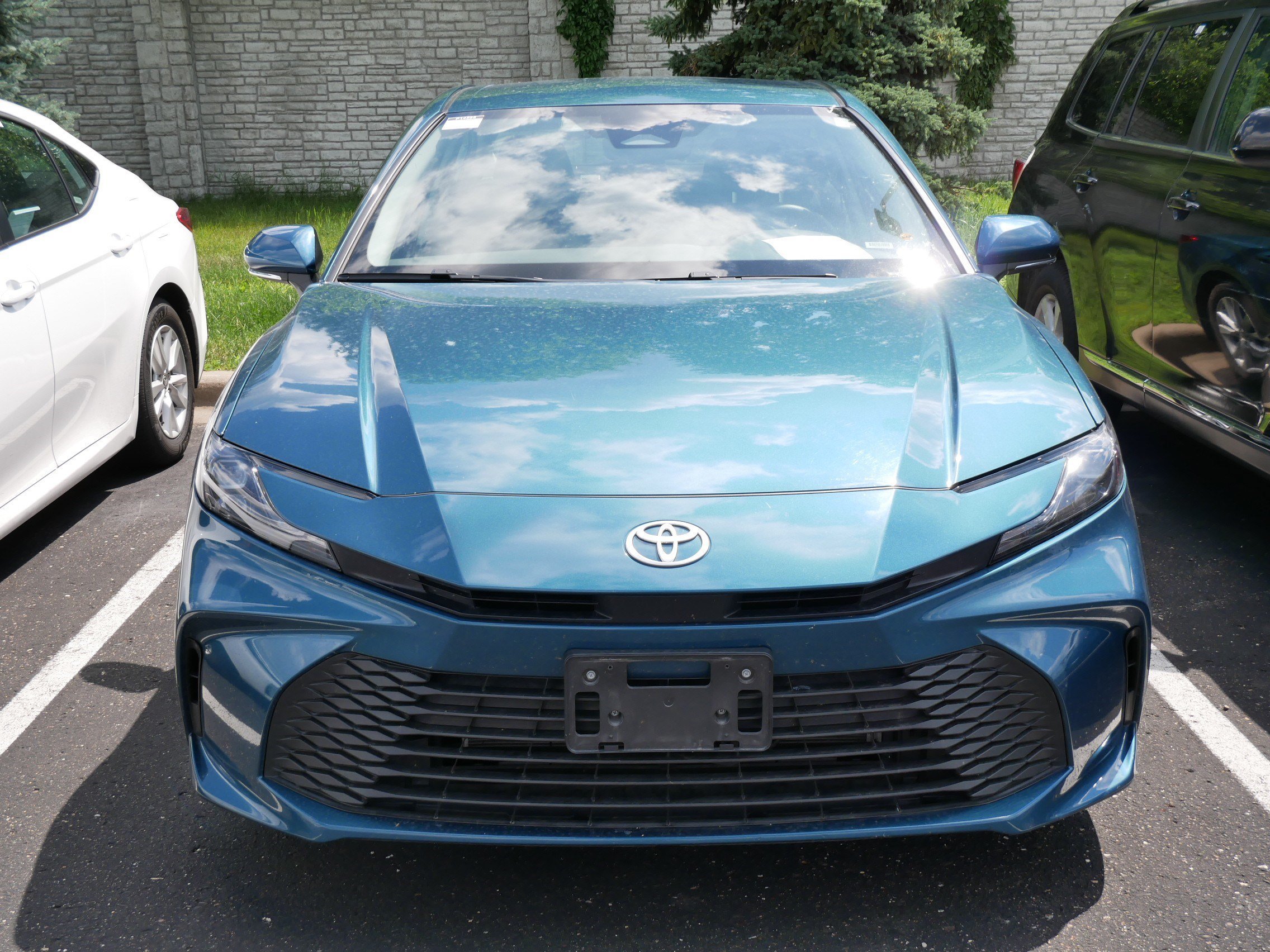 Used 2025 Toyota Camry LE with VIN 4T1DAACK3SU173357 for sale in Brooklyn Center, Minnesota