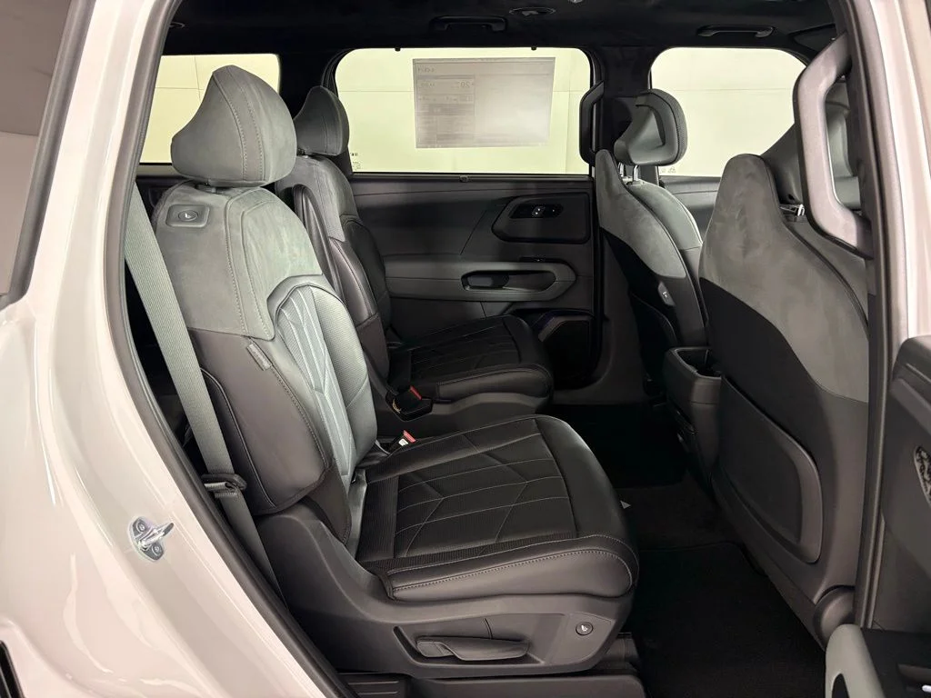 New 2027 Glacial White Pearl Kia X-Line SX Prestige image 46