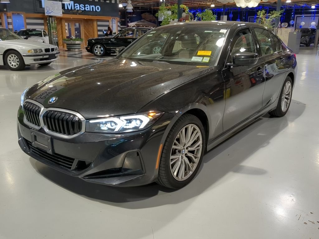 2023 BMW 3 Series 330i xDrive Sedan's photo