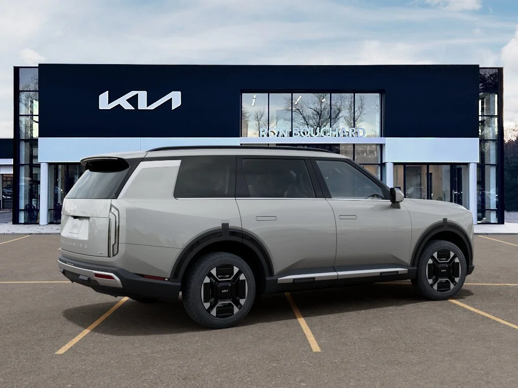 New 2027 Ivory Silver Kia EX image 6