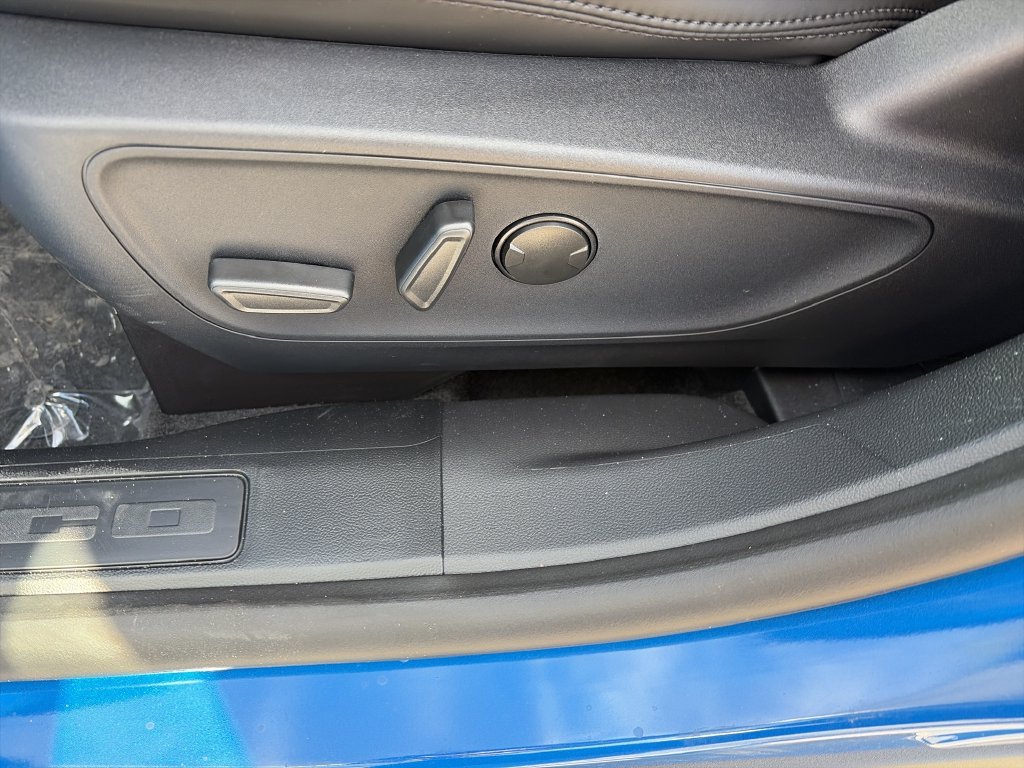 New 2026 Velocity Blue Metallic Ford Outer Banks® image 13