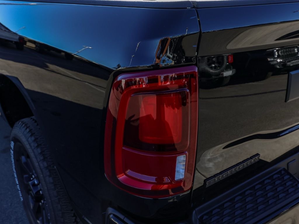 New 2026 Diamond Black Crystal Pearl-Coat Exterior Paint RAM Big Horn Night Edition image 5