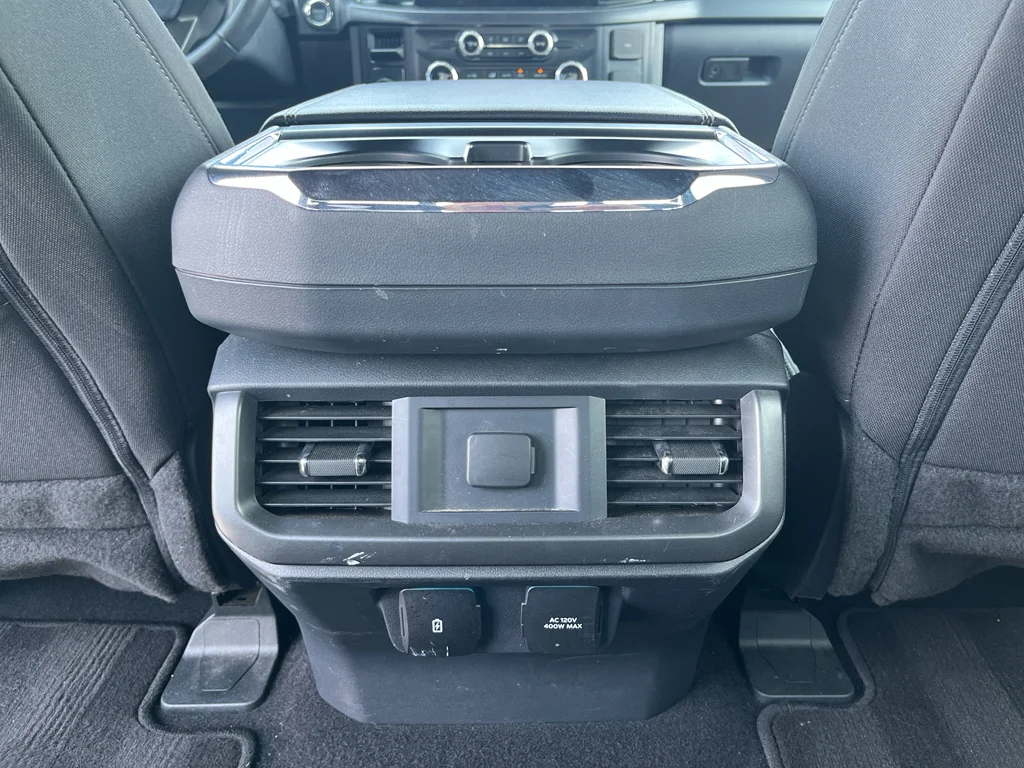 Used 2024 Agate Black Metallic Ford XLT image 20