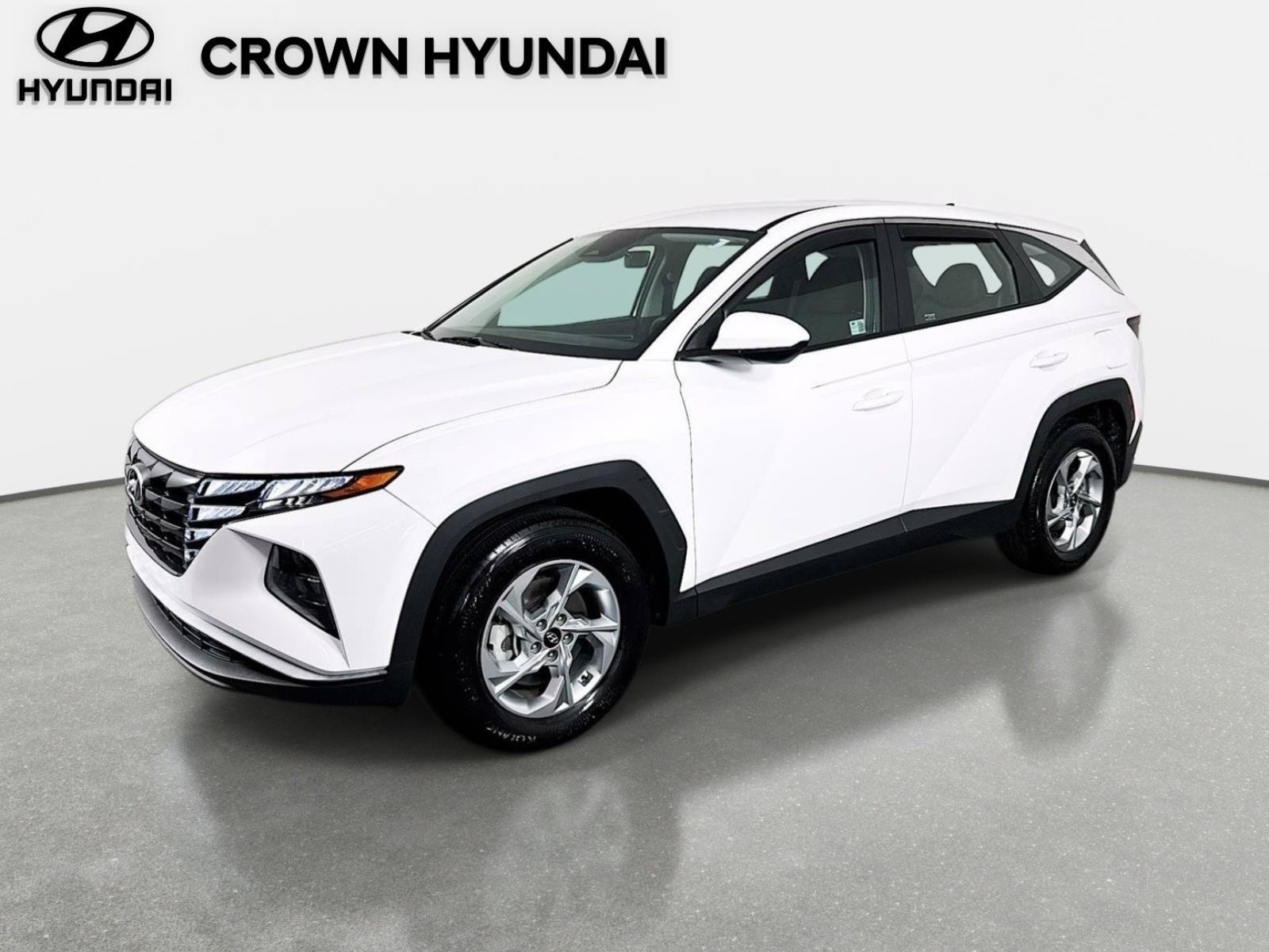 Used 2024 White Pearl Hyundai SE image 1
