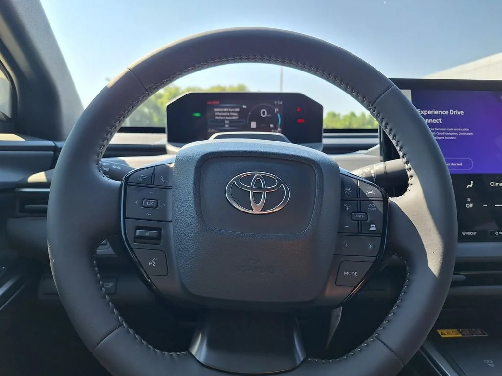 2026 Toyota C-HR SE - Photo 18