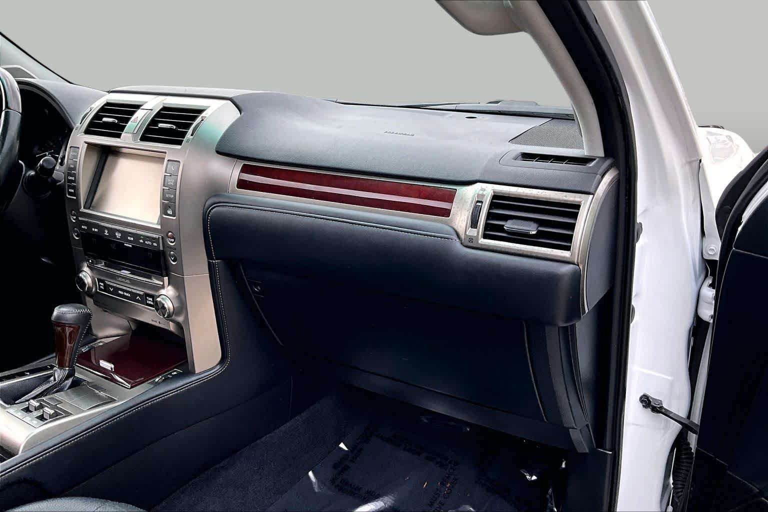 Used 2019 Starfire Pearl Lexus Premium image 19