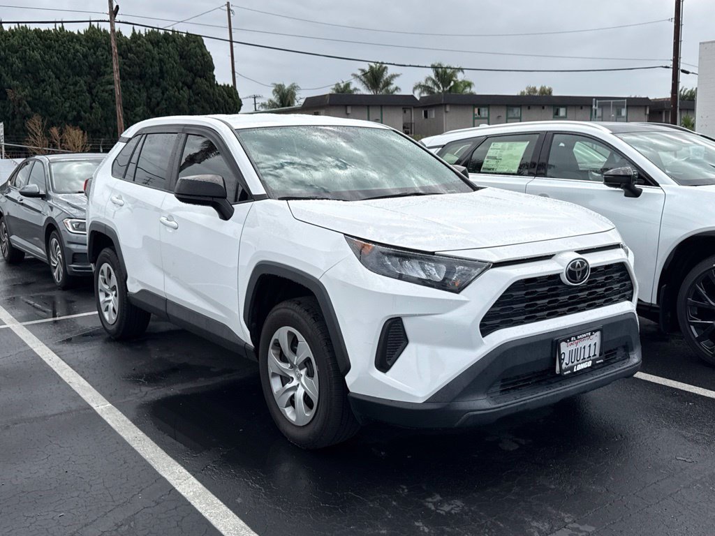 Used 2022 White Toyota LE image 1