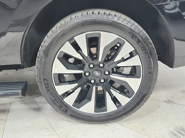 Used 2025 Black Ford Platinum image 53
