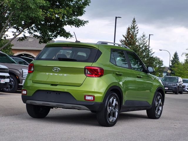 Certified Used 2023 Green Hyundai SEL image 7