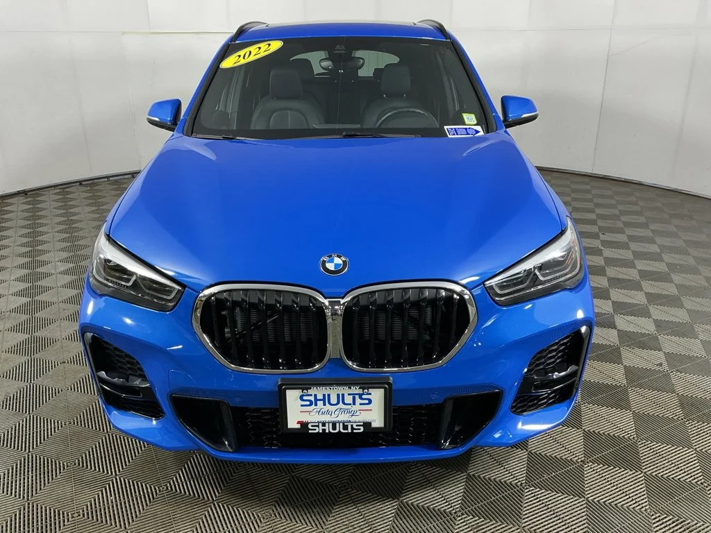 Used 2022 Blue BMW xDrive28i image 4